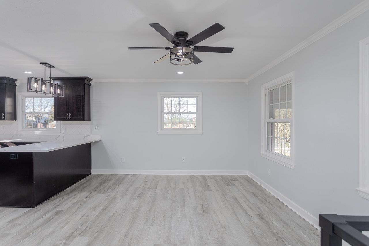 12 Essex Road Grottoes, VA 24441 - Photo 6 of 59