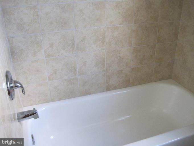 419 Academy Road Catonsville, MD 21228 - Photo 14 of 20 Bath #2