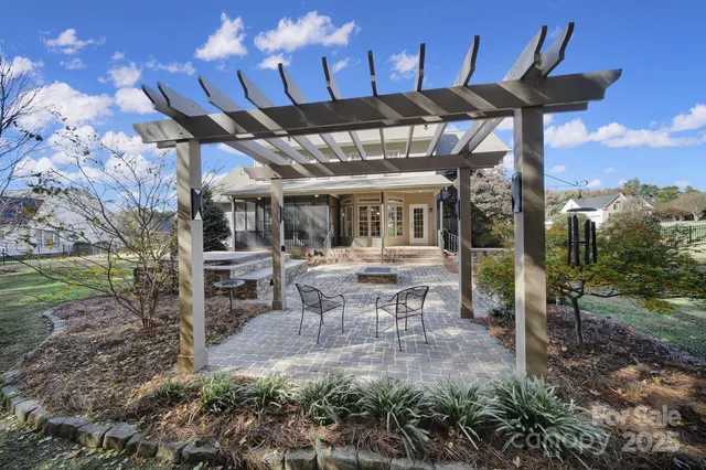 $650,000 | 745 Creekbridge Drive, Rock Hill, SC 29732