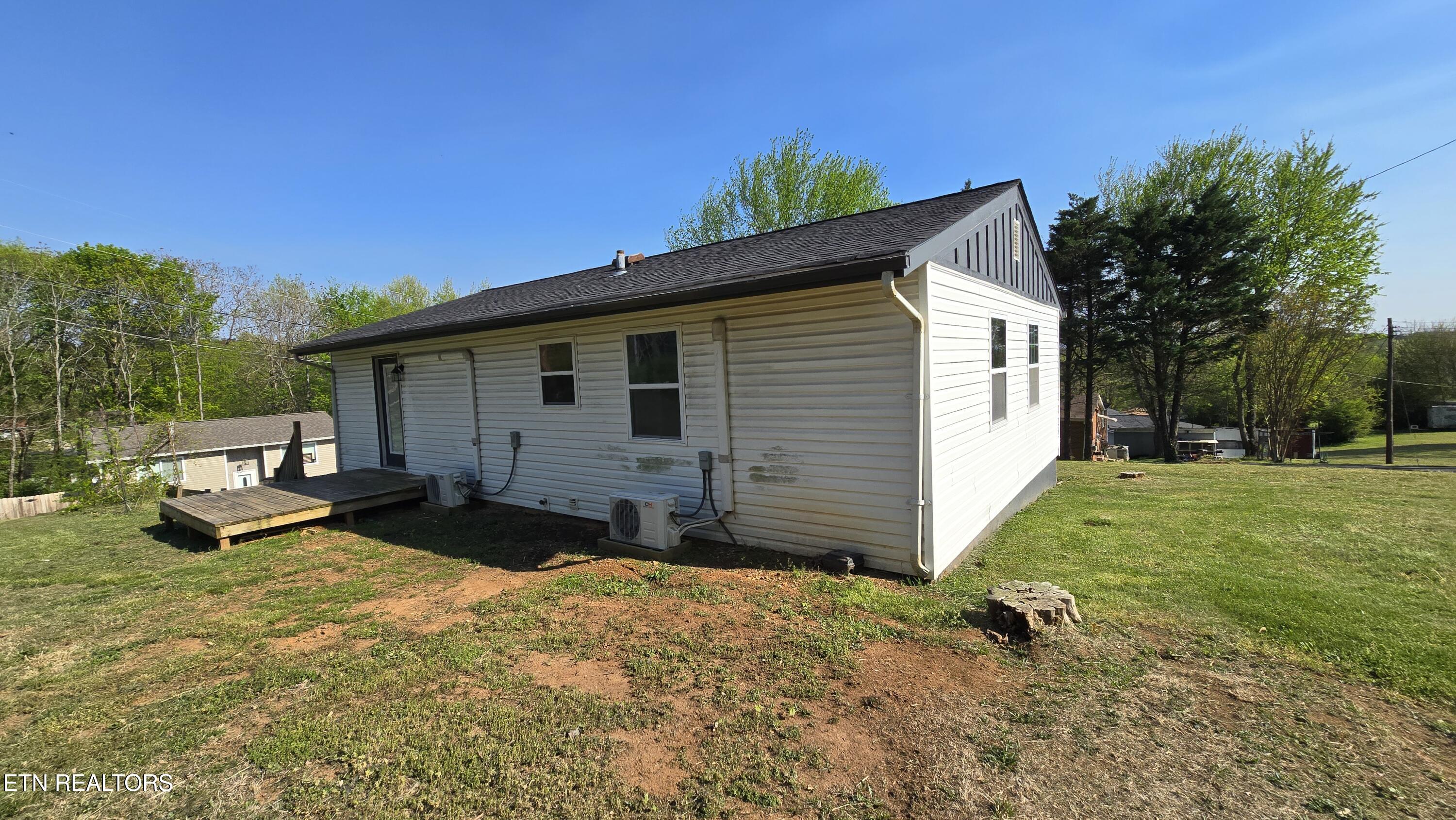 208 Riggs Street Athens, TN 37303 - Photo 3 of 19 20260407_170428