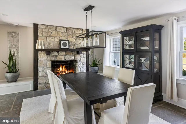 $1,099,000 | 4981 New Road, New Hope, PA 18938