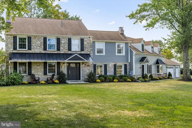 $1,099,000 | 4981 New Road, New Hope, PA 18938