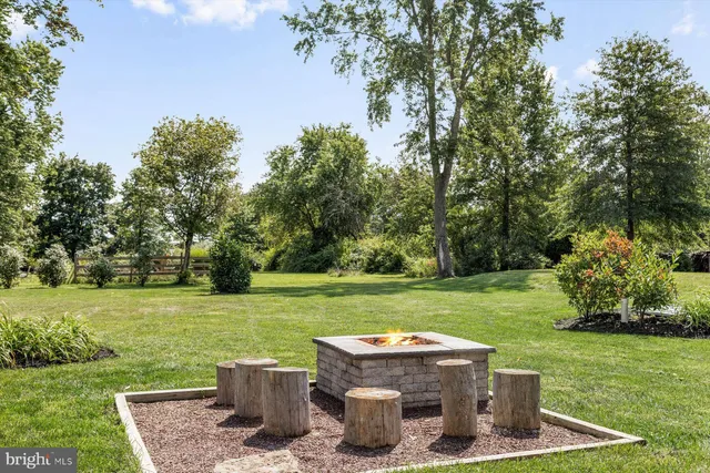 $1,099,000 | 4981 New Road, New Hope, PA 18938