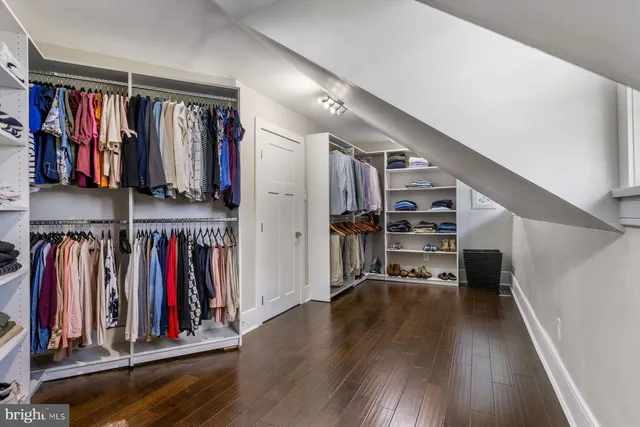 $1,099,000 | 4981 New Road, New Hope, PA 18938