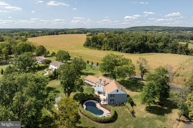$1,099,000 | 4981 New Road, New Hope, PA 18938