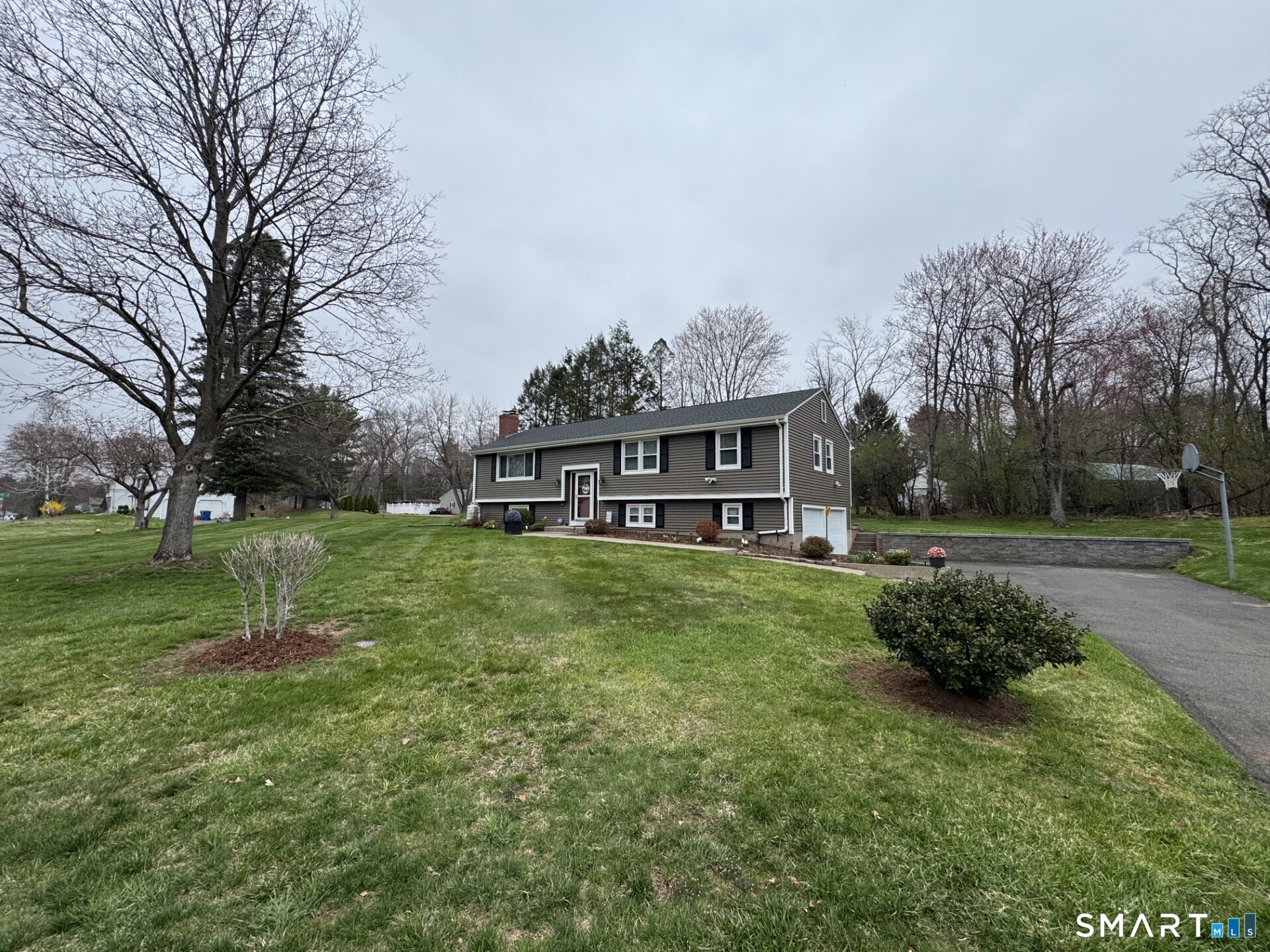 Welcome to 97 Brookview!