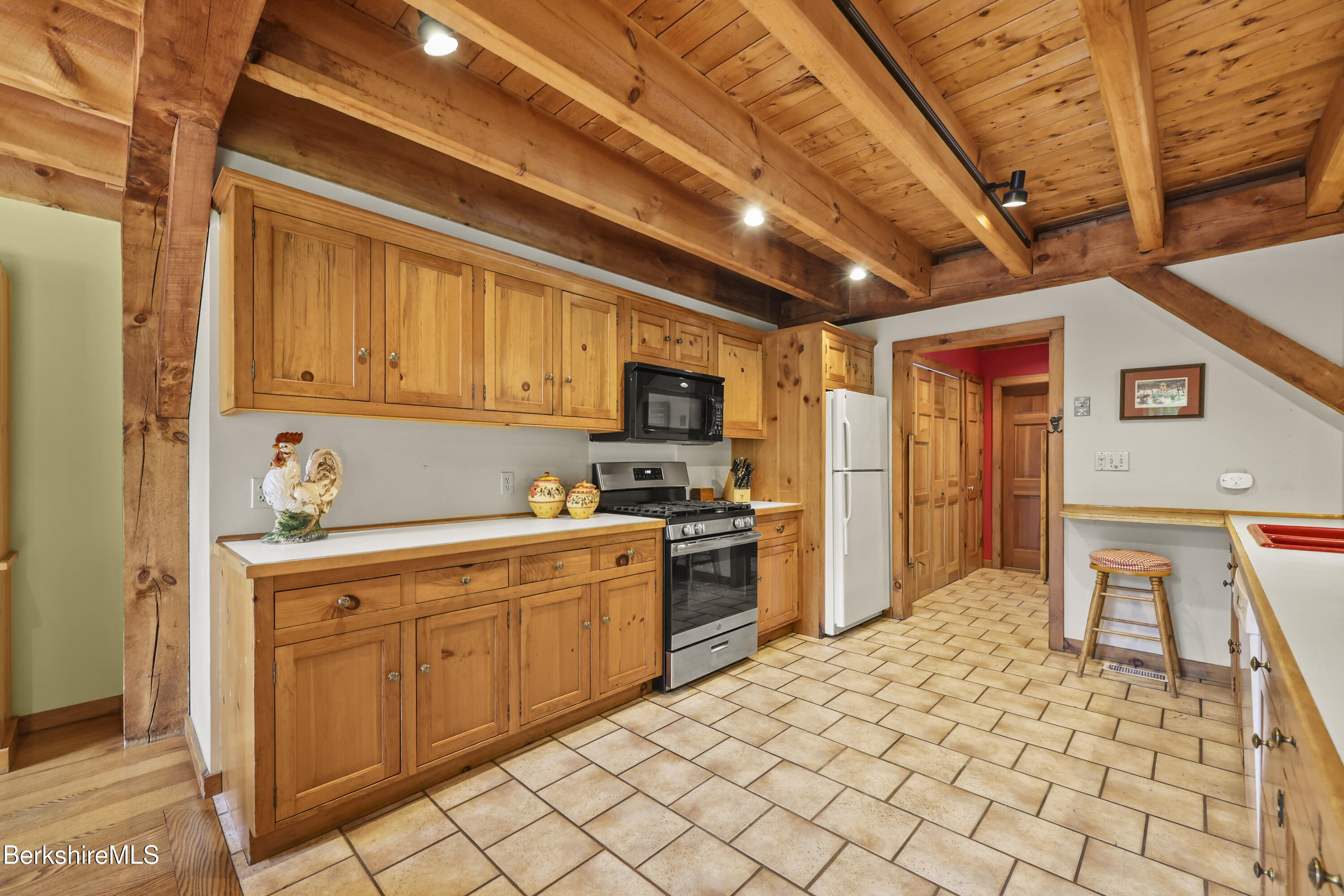 525 Rote Hill Road Sheffield, MA 01257 - Photo 19 of 62 70 Kitchen