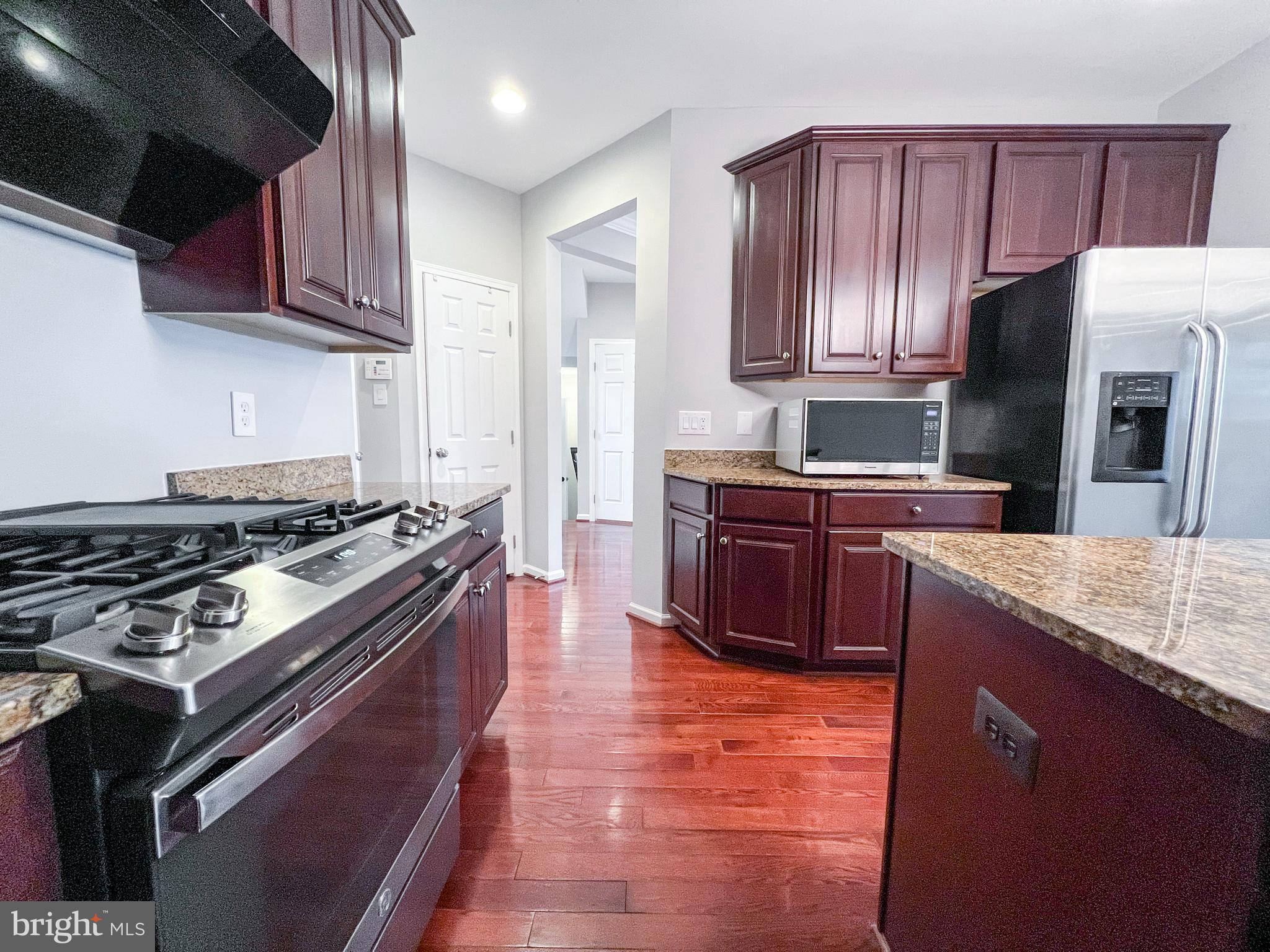 3909 Beeker Mill Place Chantilly, VA 20151 - Photo 27 of 82