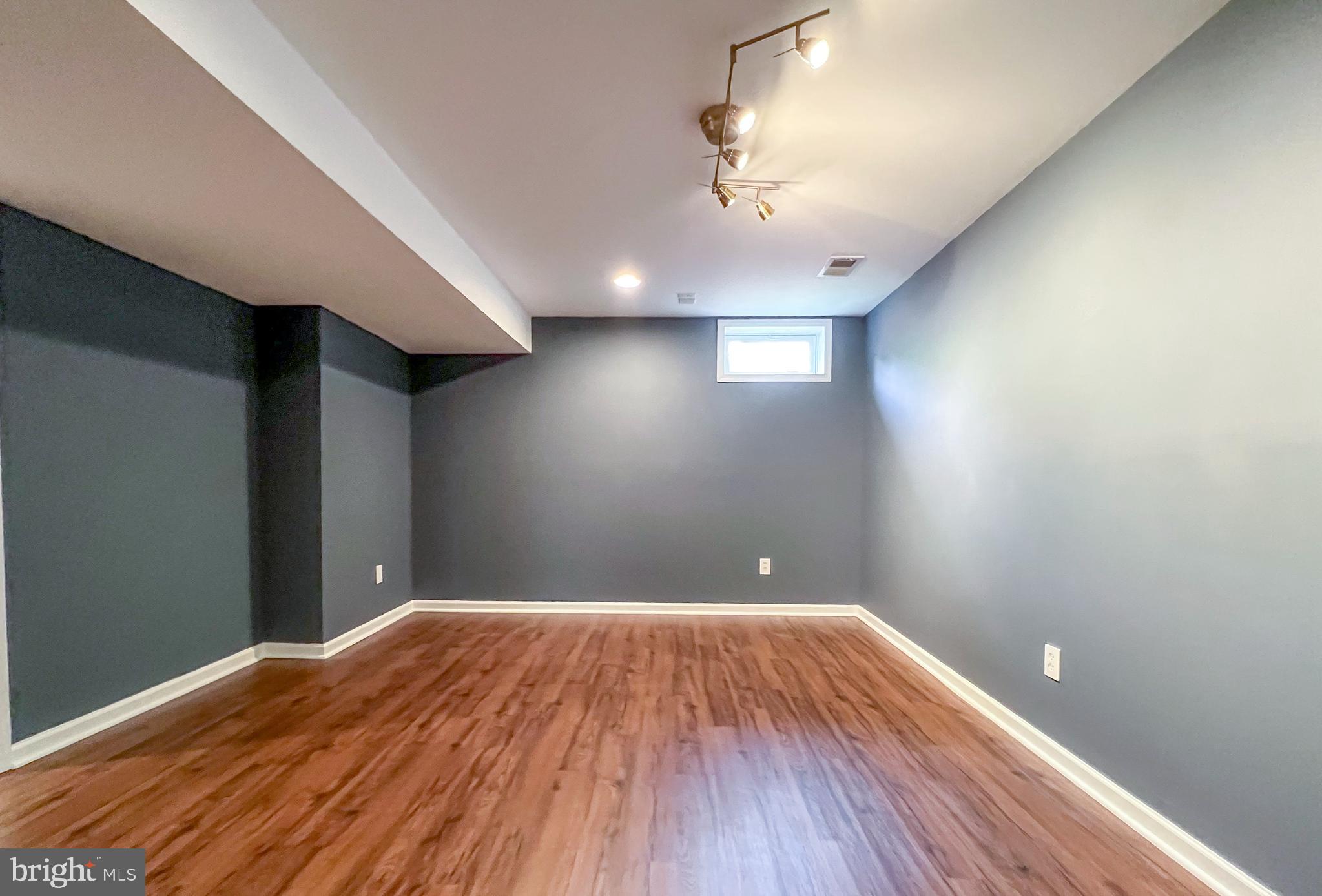 3909 Beeker Mill Place Chantilly, VA 20151 - Photo 72 of 82