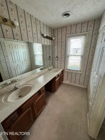 $374,900 | 8734 Wimbledon Drive, Knoxville, TN 37923