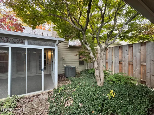 $374,900 | 8734 Wimbledon Drive, Knoxville, TN 37923