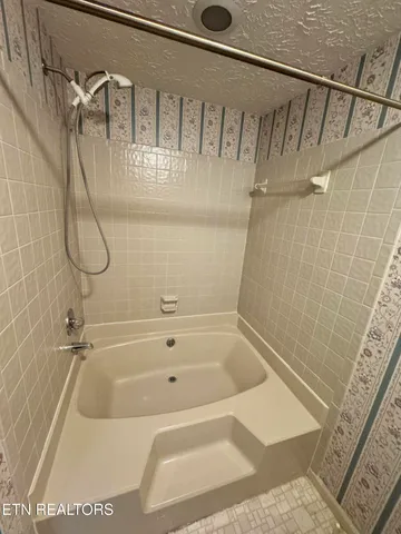 $374,900 | 8734 Wimbledon Drive, Knoxville, TN 37923