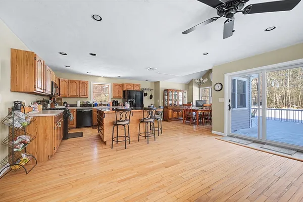 $3,800 | 268 Wood Street, Hopkinton, MA 01748