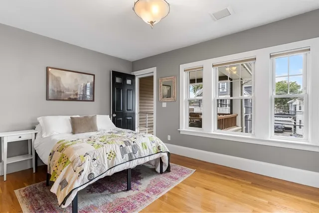 $519,500 | 15 Banks Street, Unit 4, Waltham, MA 02451