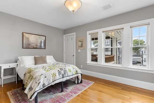 $519,500 | 15 Banks Street, Unit 4, Waltham, MA 02451