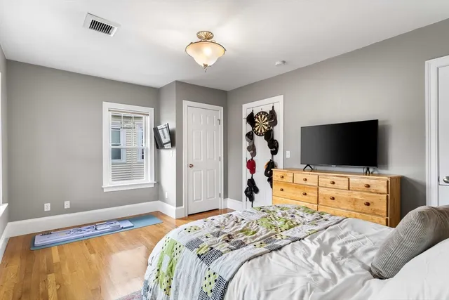 $519,500 | 15 Banks Street, Unit 4, Waltham, MA 02451