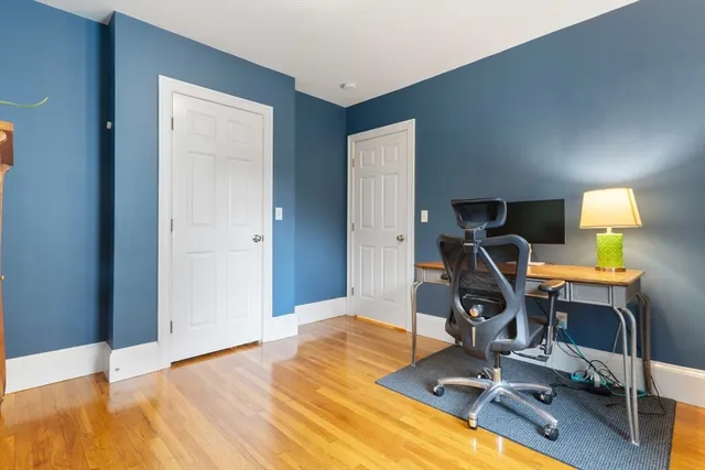 $519,500 | 15 Banks Street, Unit 4, Waltham, MA 02451