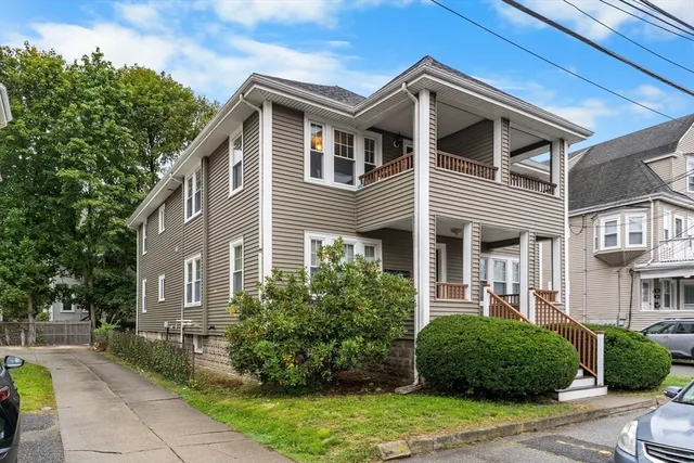 $519,500 | 15 Banks Street, Unit 4, Waltham, MA 02451