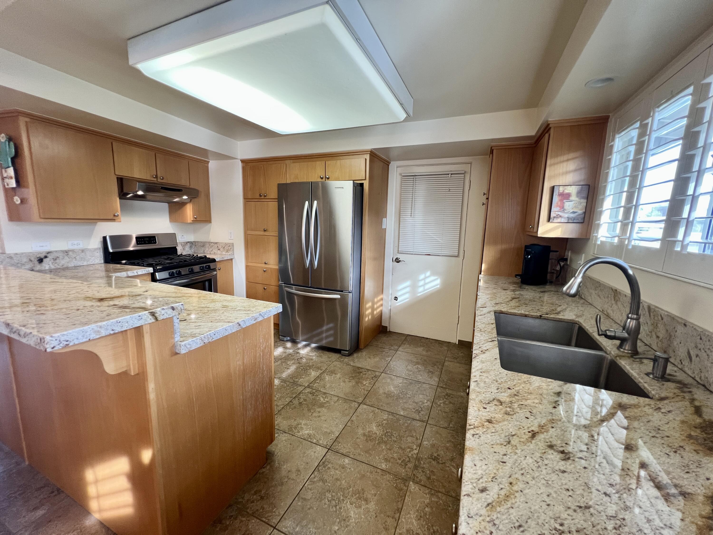 69850 California 111, Unit 246 Rancho Mirage, CA 92270 - Photo 4 of 46 IMG_1168