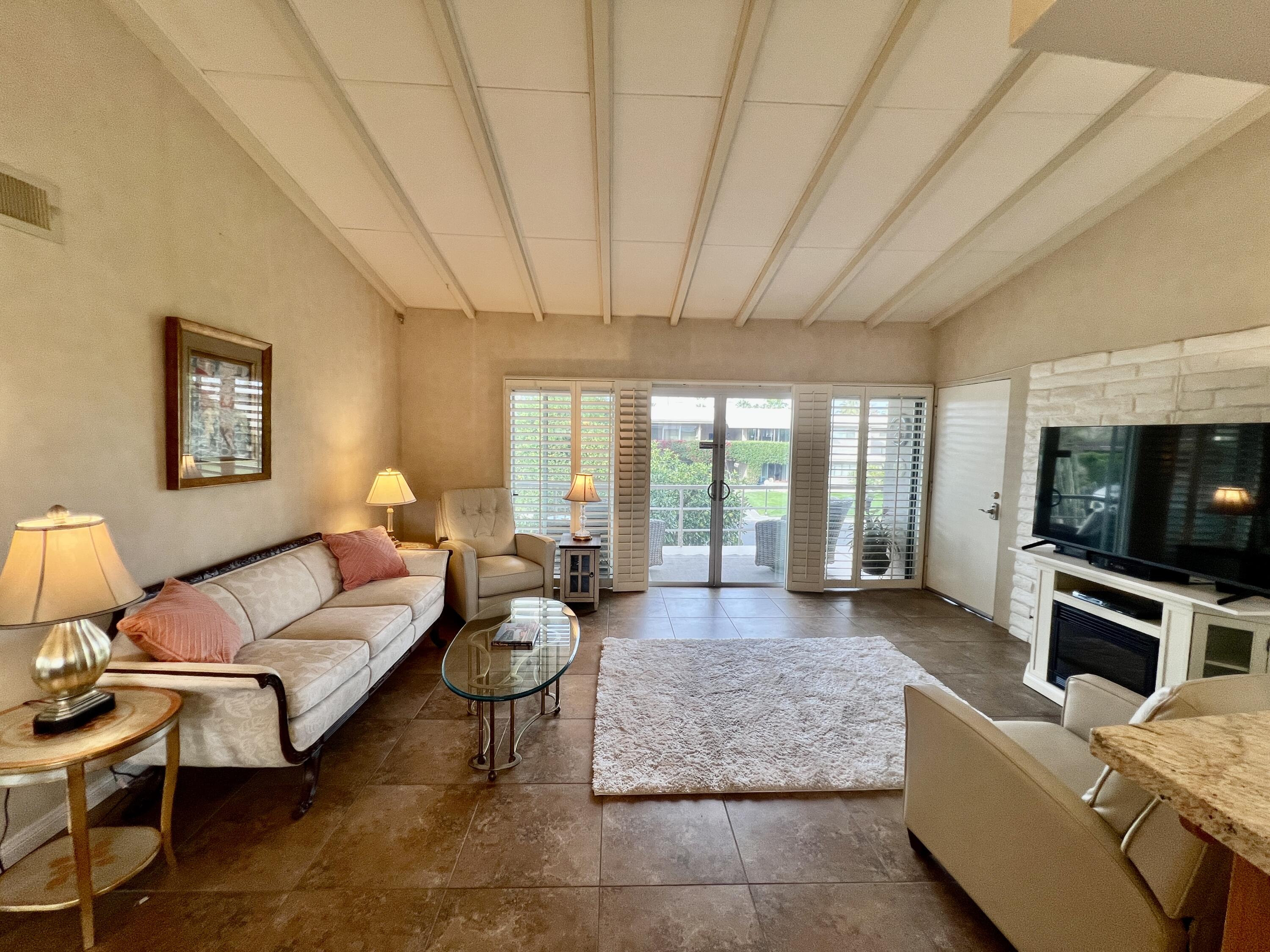 69850 California 111, Unit 246 Rancho Mirage, CA 92270 - Photo 5 of 46 IMG_1165