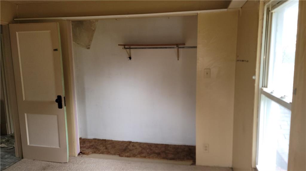1314 George Street Coraopolis, PA 15108 - Photo 16 of 24 a view of walk in closet