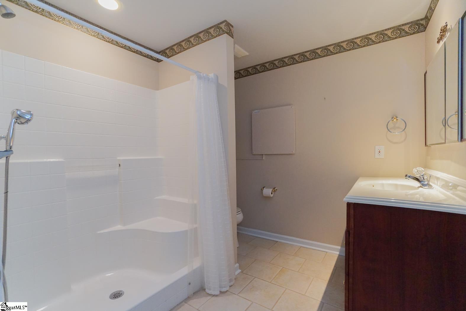 1028 Devenger Road Greer, SC 29650 - Photo 15 of 29 Gallery Image 15