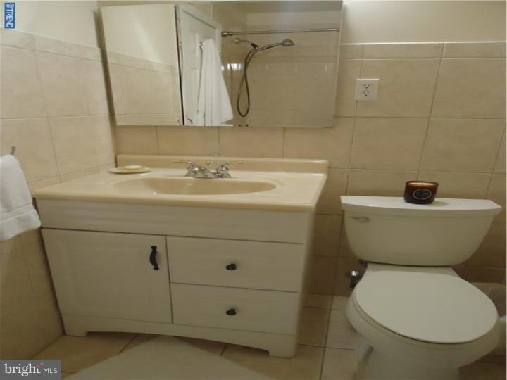 3966 Constance Road Philadelphia, PA 19114 - Photo 21 of 25 Bathroom
