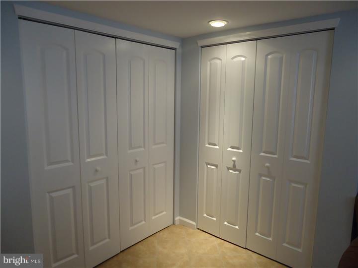 3966 Constance Road Philadelphia, PA 19114 - Photo 23 of 25 Family Room