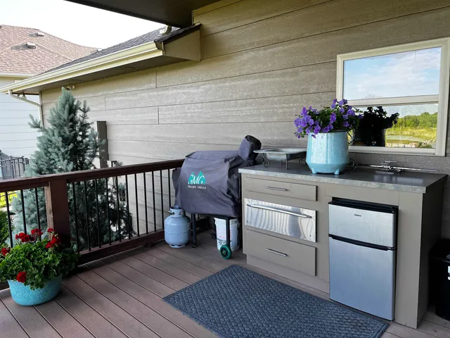 $515,000 | 1717 Firebox, Newton, KS 67114