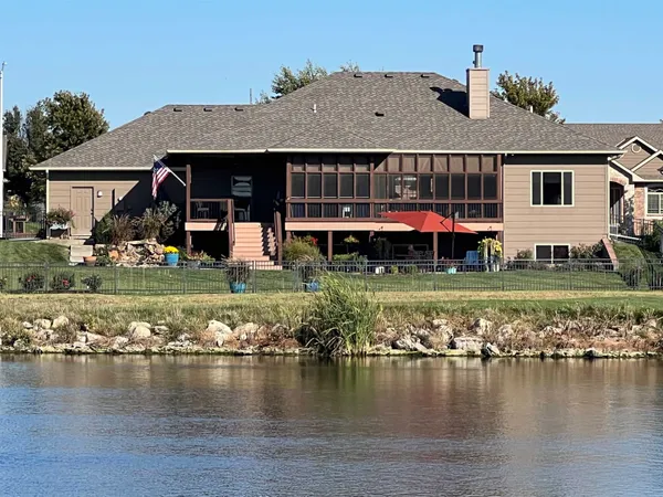 $515,000 | 1717 Firebox, Newton, KS 67114