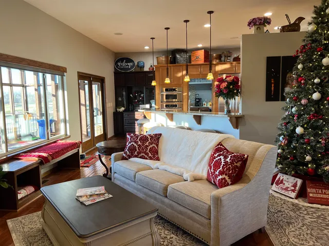 $515,000 | 1717 Firebox, Newton, KS 67114