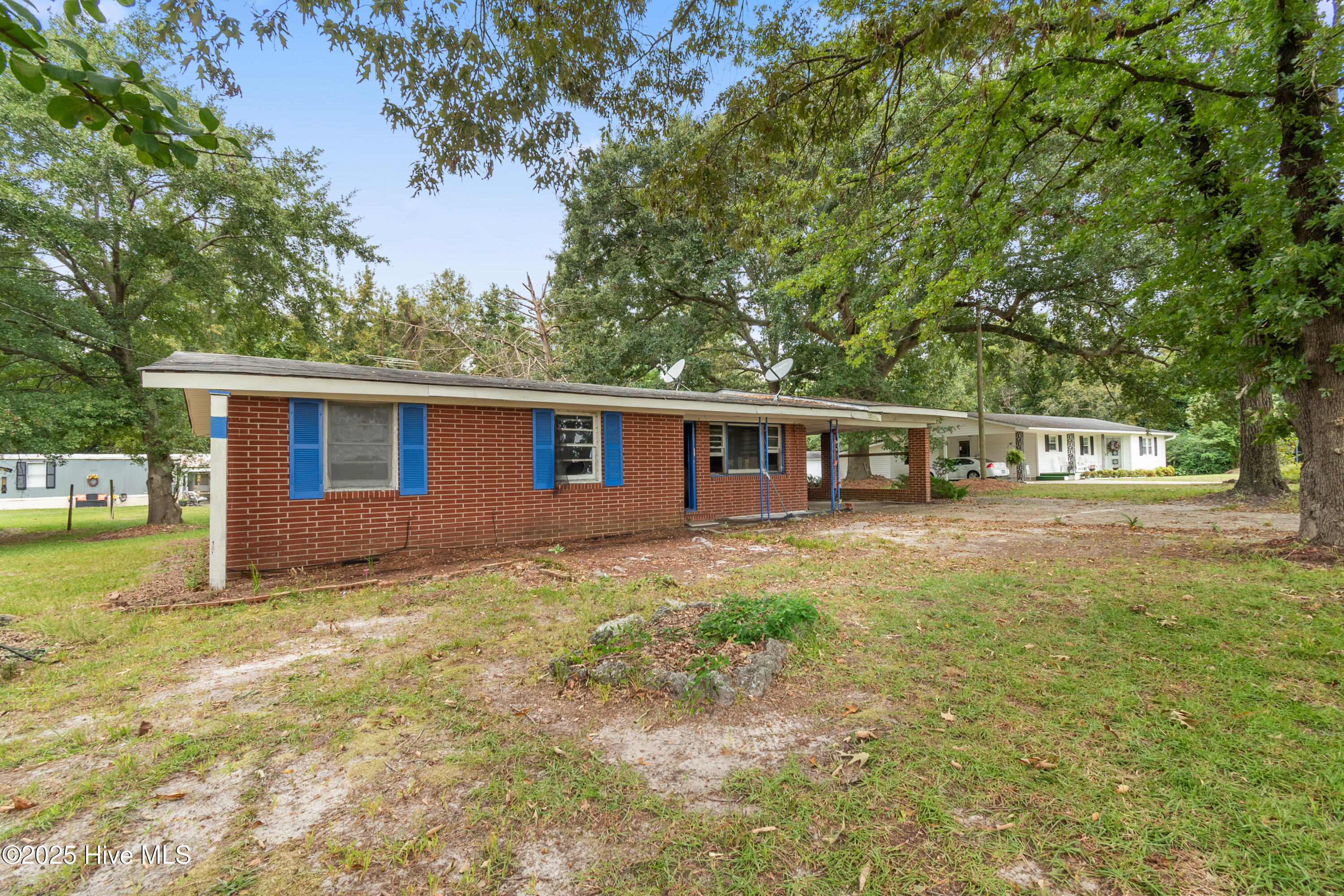 215 Turkey Branch Road Beulaville, NC 28518 - Photo 2 of 19 DSC_6571