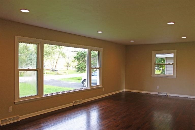 10602 Lane Street Crown Point, IN 46307 - Photo 3 of 10 767x511