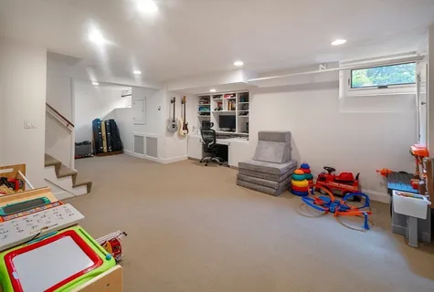 $2,495,000 | 14 Homestead Street, Newton, MA 02468