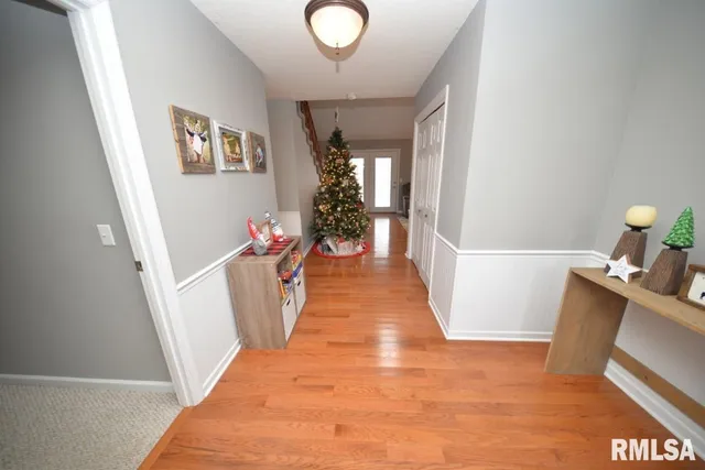 $260,000 | 824 North McCauley Lane, Mount Vernon, IL 62864