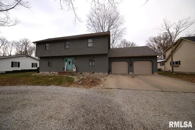 $260,000 | 824 North McCauley Lane, Mount Vernon, IL 62864