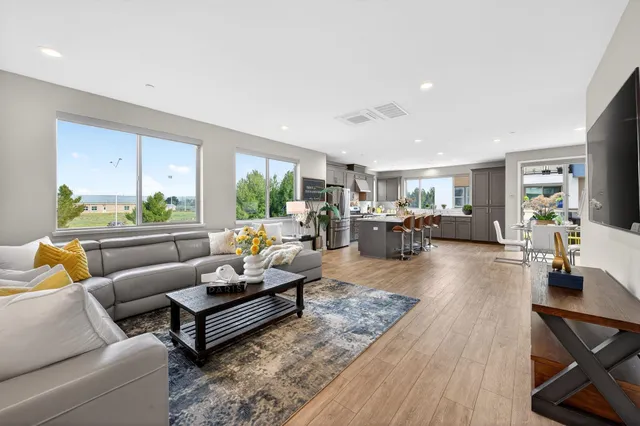 $1,349,000 | 5521 Gracen Way, Dublin, CA 94568