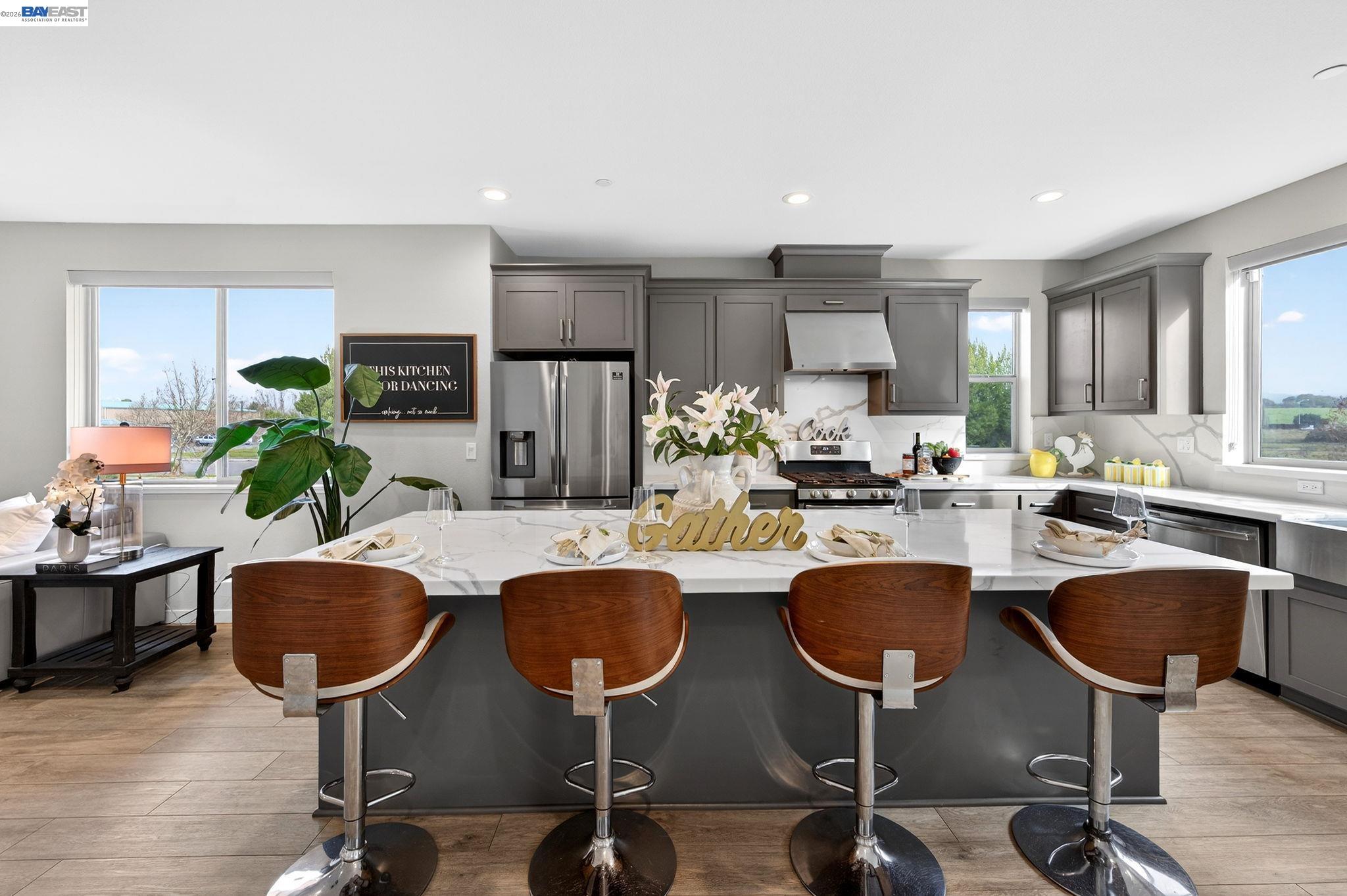 5521 Gracen Way Dublin, CA 94568 - Photo 13 of 58