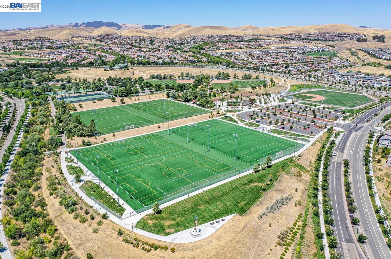 5521 Gracen Way Dublin, CA 94568 - Photo 54 of 58