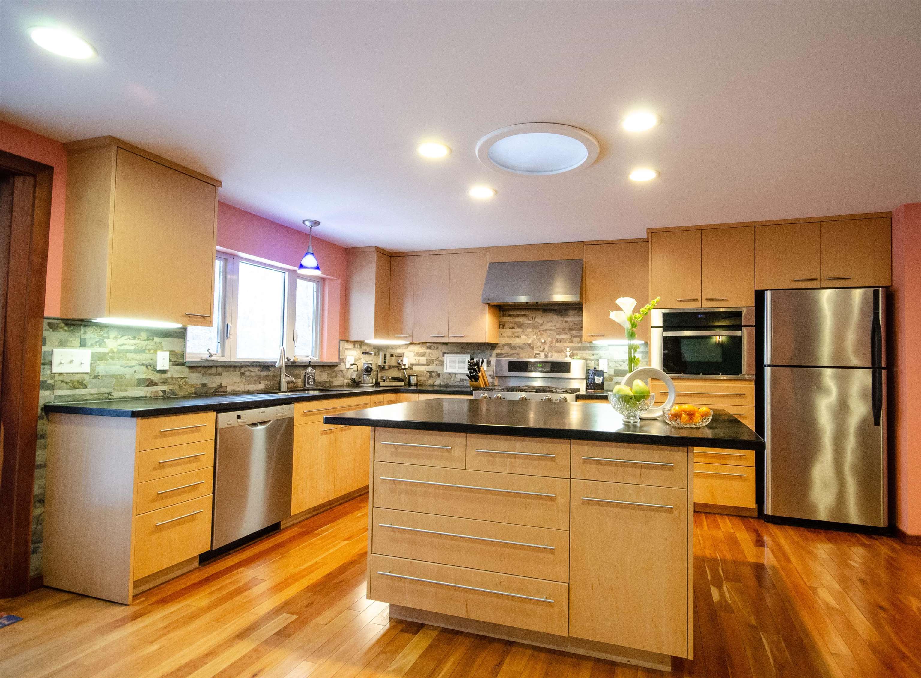 977 Bates Road Shoreham, VT 05770 - Photo 3 of 23