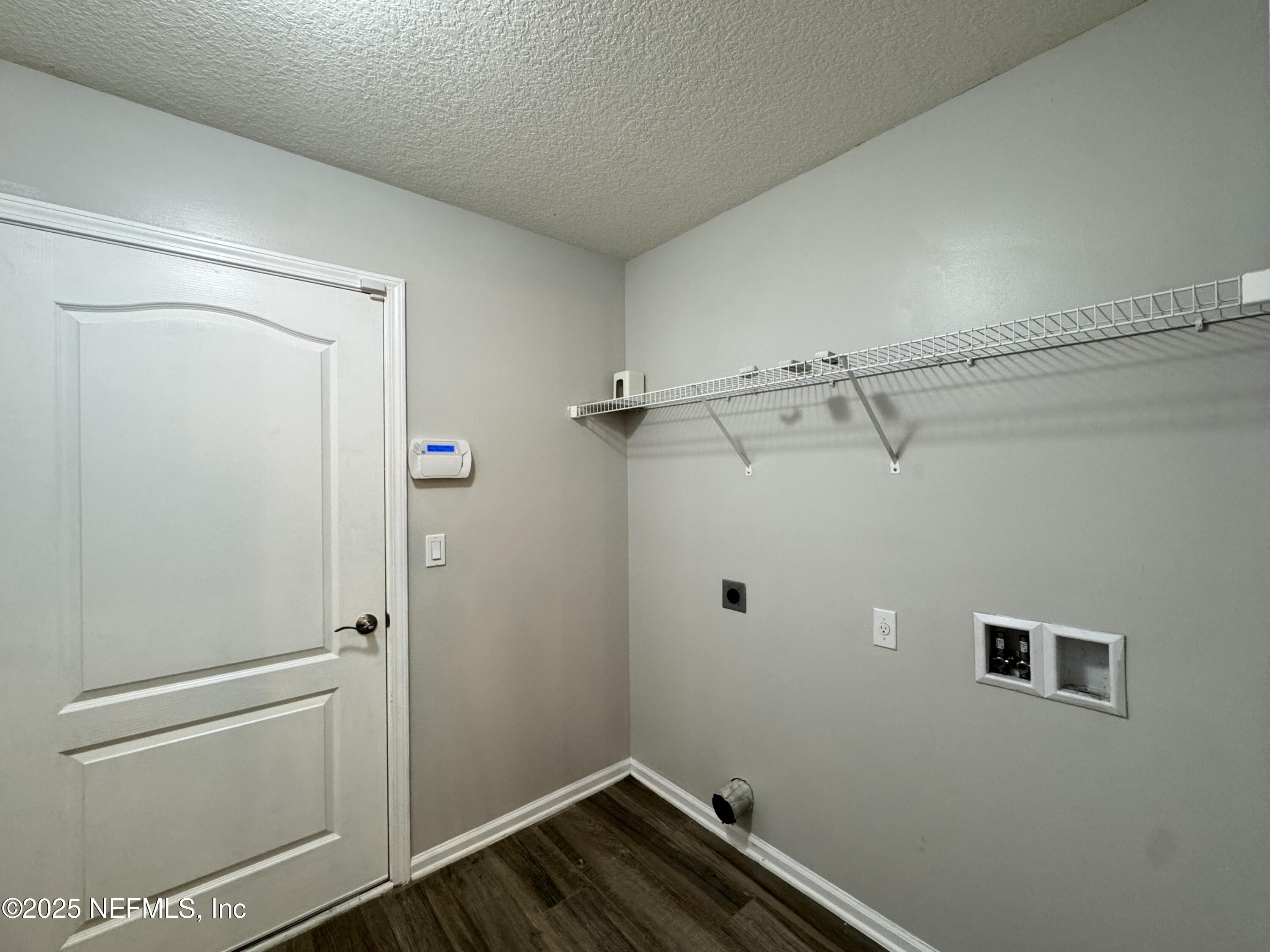 94267 Woodbrier Circle Fernandina Beach, FL 32034 - Photo 16 of 32 a bathroom with a shower