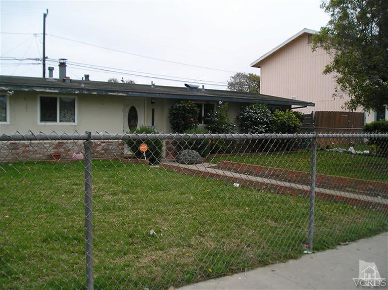 4900 Saviers Road Oxnard, CA 93033 - Photo 1 of 14 a view of a backyard with plants and a patio