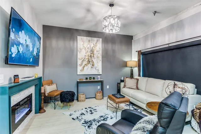 a view of entryway with a area