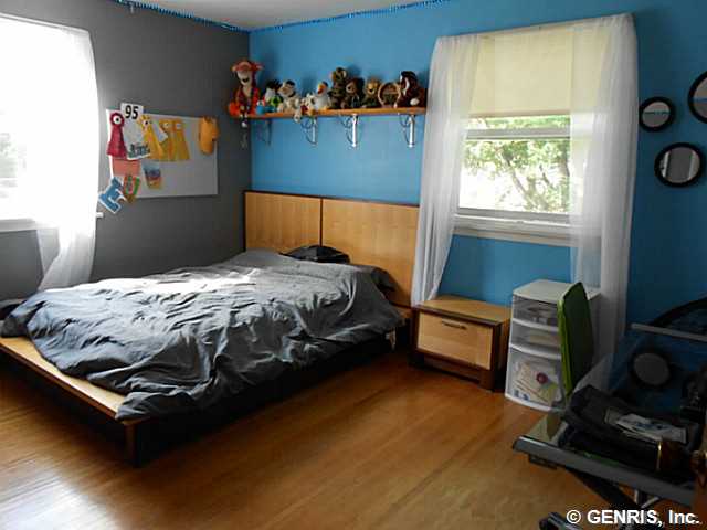 560 Helendale Road Irondequoit, NY 14609 - Photo 14 of 19 Bedroom. This bedroom is large enough for a king s