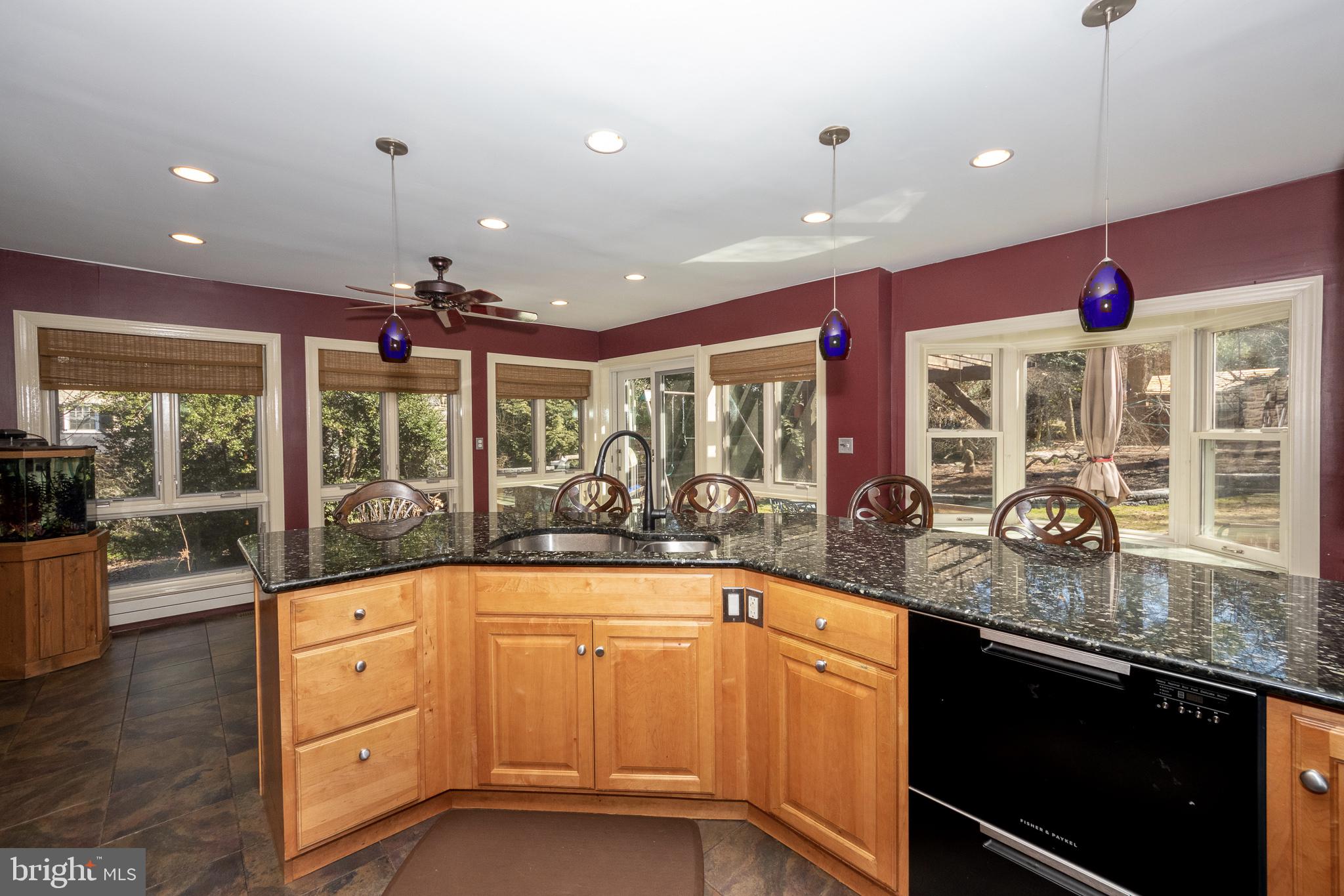 635 Mulford Road Wyncote, PA 19095 - Photo 9 of 45 Kitchen breakfast bar