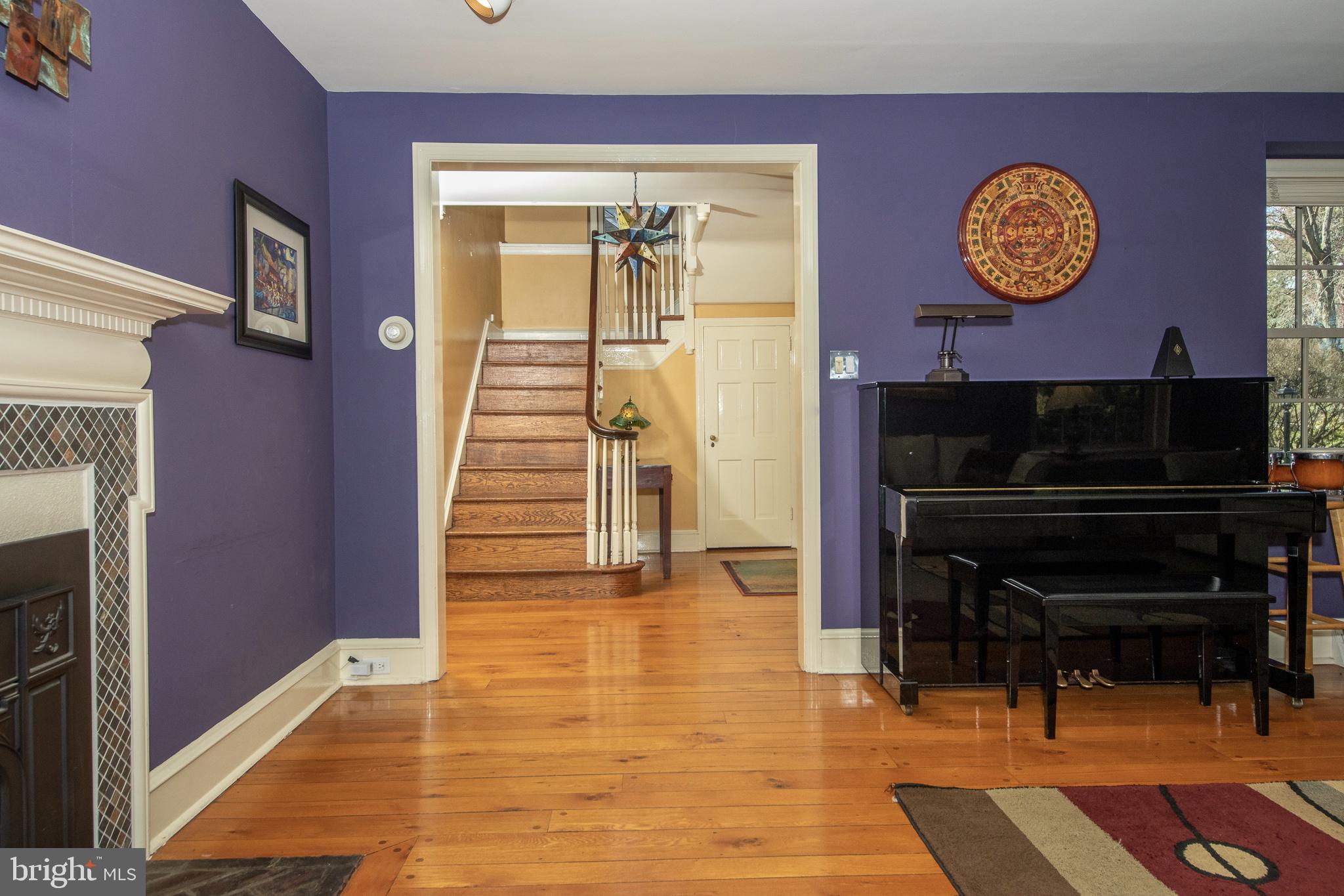 635 Mulford Road Wyncote, PA 19095 - Photo 10 of 45 Living Room