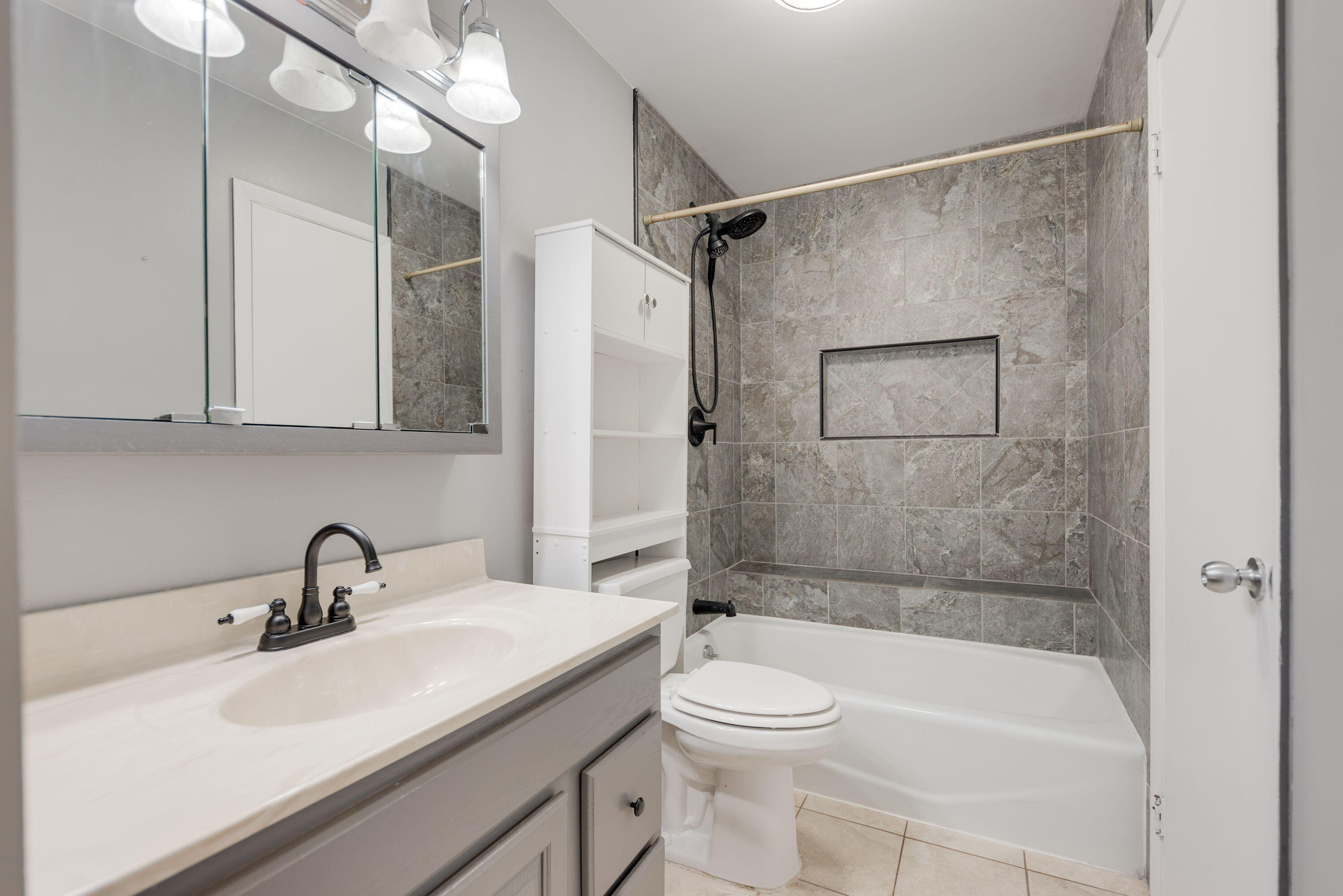 9713 Buchanan Street Crown Point, IN 46307 - Photo 11 of 19 2997x2000