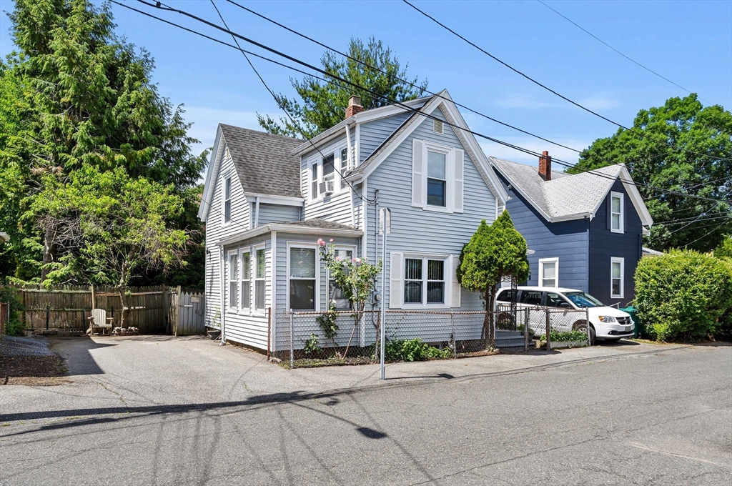 5 Morrill Place Lynn, MA 01902 - Photo 1 of 23