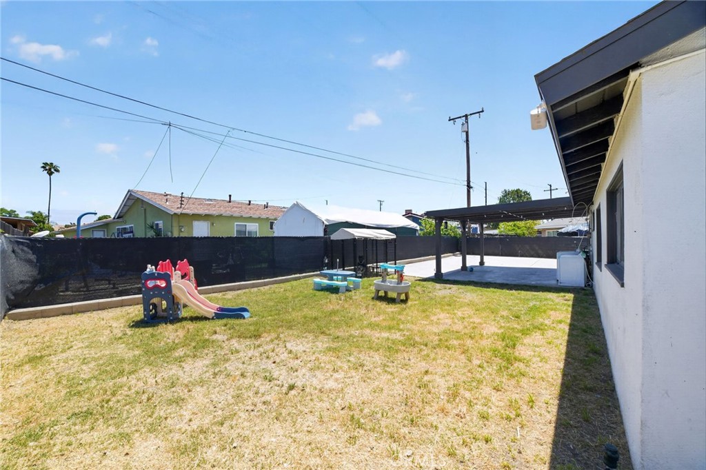 116 Doyle Avenue Redlands, CA 92374 - Photo 11 of 11 a swimming pool with yard