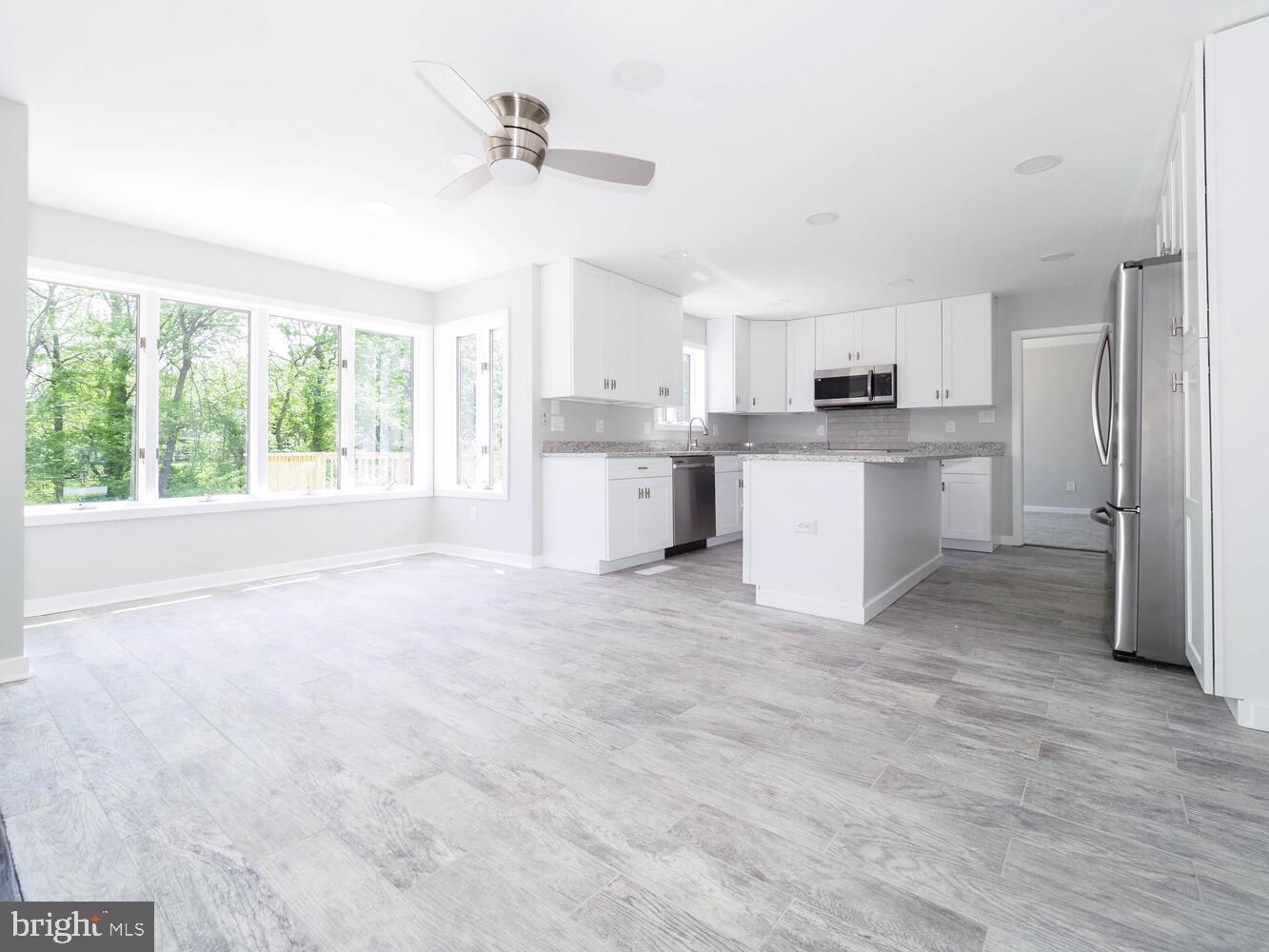 603 Harbor Drive Annapolis, MD 21403 - Photo 14 of 65